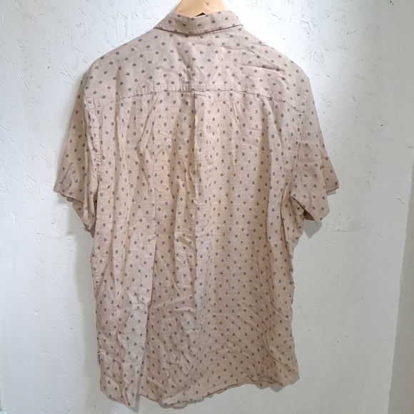 Wind river | Beige leaf pattern button up short sleeve men's shirt - Picture 4 of 8